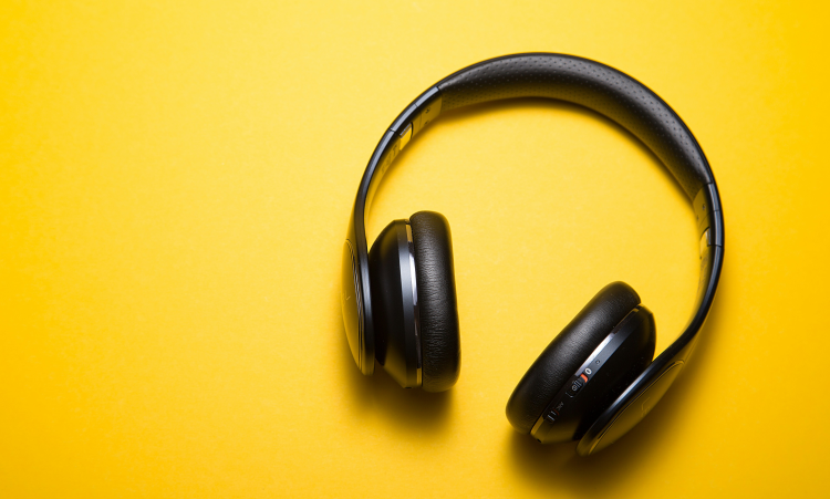 Mit einem Gomibo Gutschein kann man auch Kopfhörer kaufen