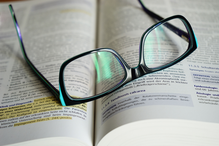 Deckblatt und Pflichterklärung für Masterarbeit