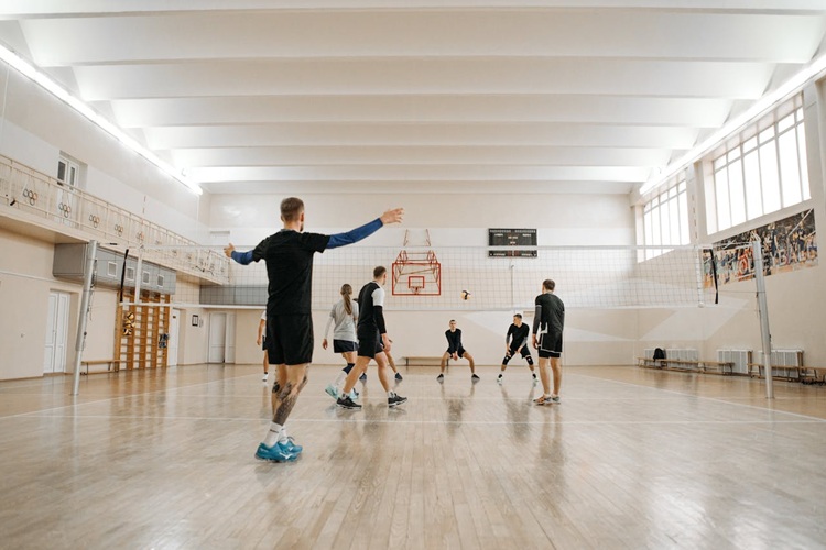 Hochschulsport Volleyball in der Halle